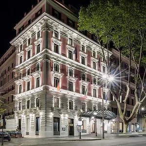https://regina-baglioni-rome.it-romehotels.com