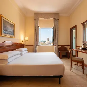 https://hiberia.it-romehotels.com