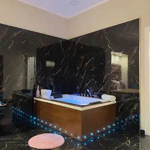 Bed & Breakfast My Luxury, Naples